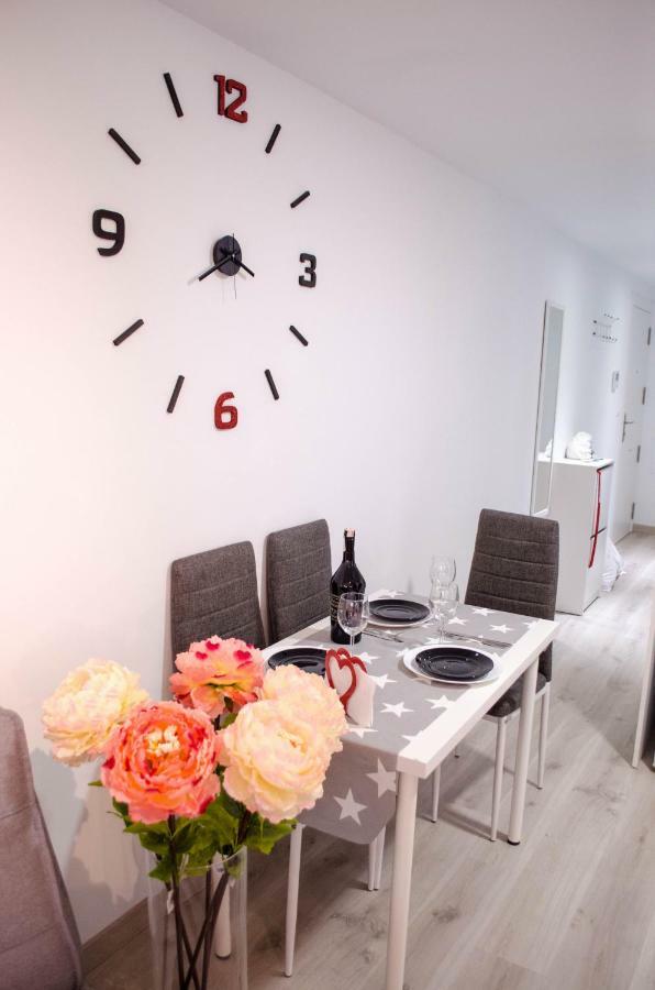 Tarifa 4 Apartment Аликанте Екстериор снимка